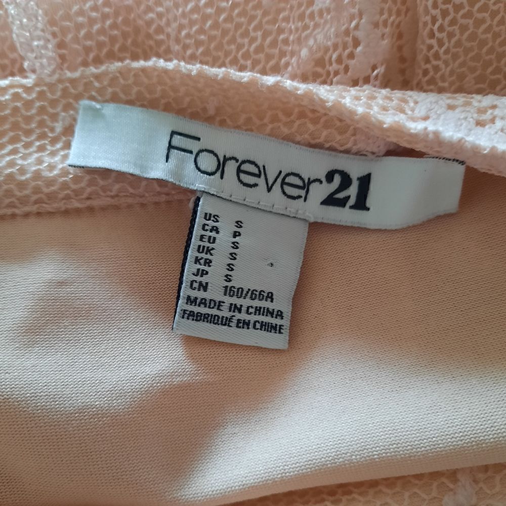 Forever 21 Light Pink Lace Pleated Skirt - Picture 2 of 5